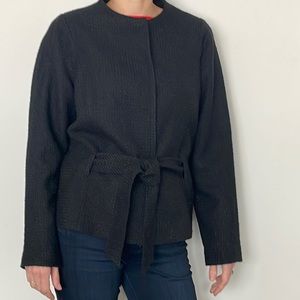 ANNE KLEIN black belted boucle snap on blazer